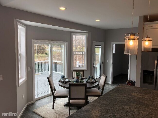 Building Photo - 3 br, 2.5 bath House - 4459 Owen Rd