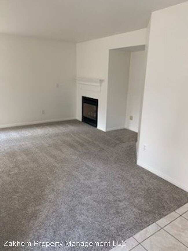 Building Photo - 3 br, 3 bath House - 1104 S Beeler Ct