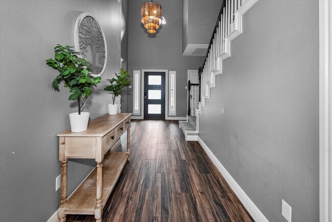 Foto del edificio - 8219 Shoregrove Dr