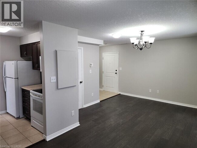 Photo du bâtiment - 20 Cheese Factory Rd