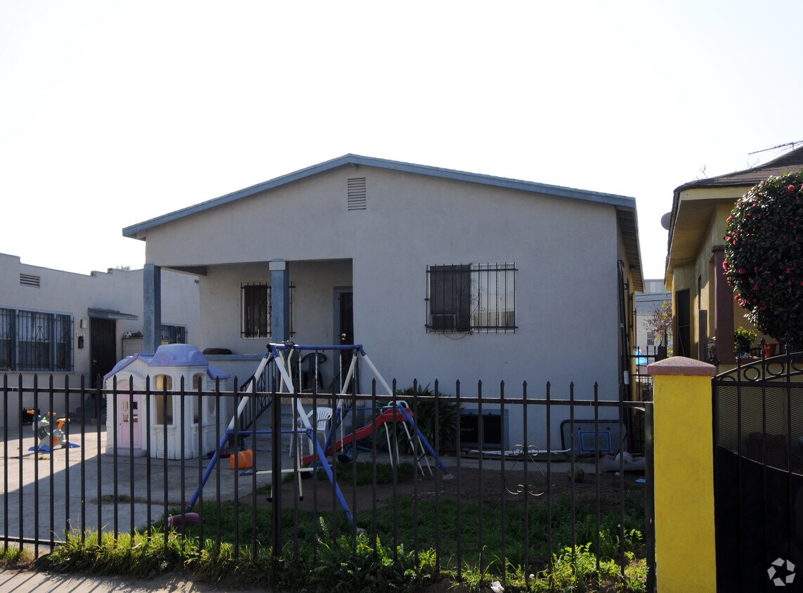 Building Photo - 322 52nd St