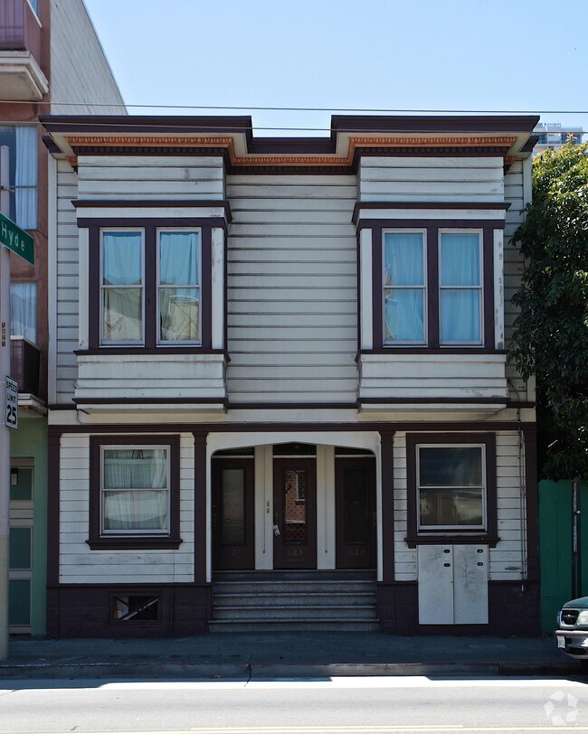 Building Photo - 821-825 N Point St