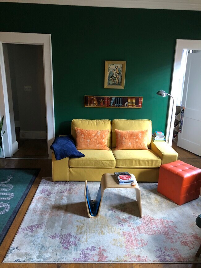 Living Room - 328 Cedar Ave