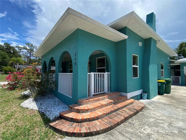 Foto del edificio - 640 E Indiana Ave