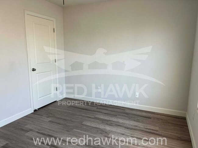 Foto del edificio - 2387 Oakmont Ln