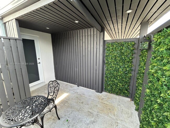 Foto del edificio - 14204 SW 84th St