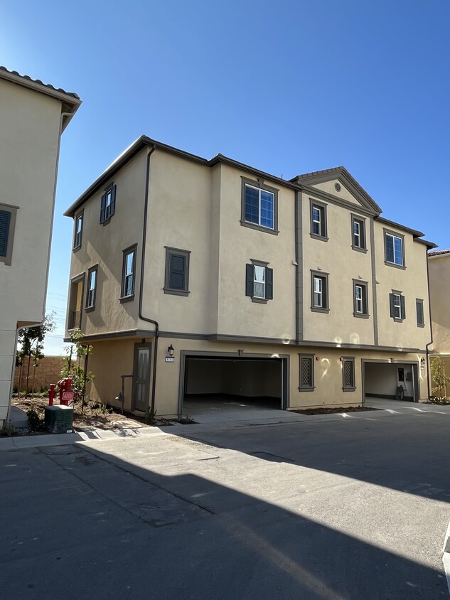 Townhome Unit -- (Left) - 8183 Spirit St