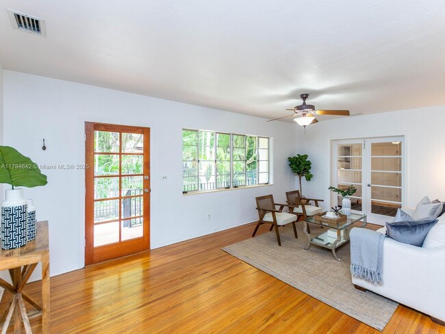 Foto del edificio - 3141 Jefferson St