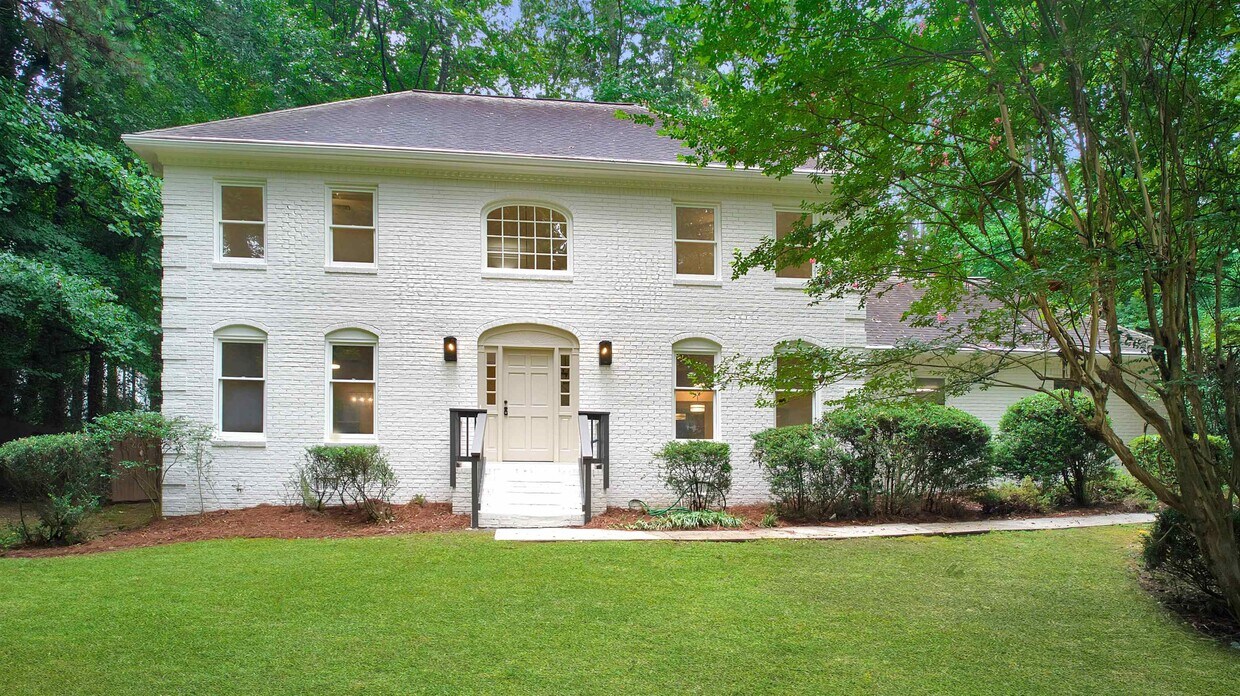 Primary Photo - 1080 Willow Bend Dr