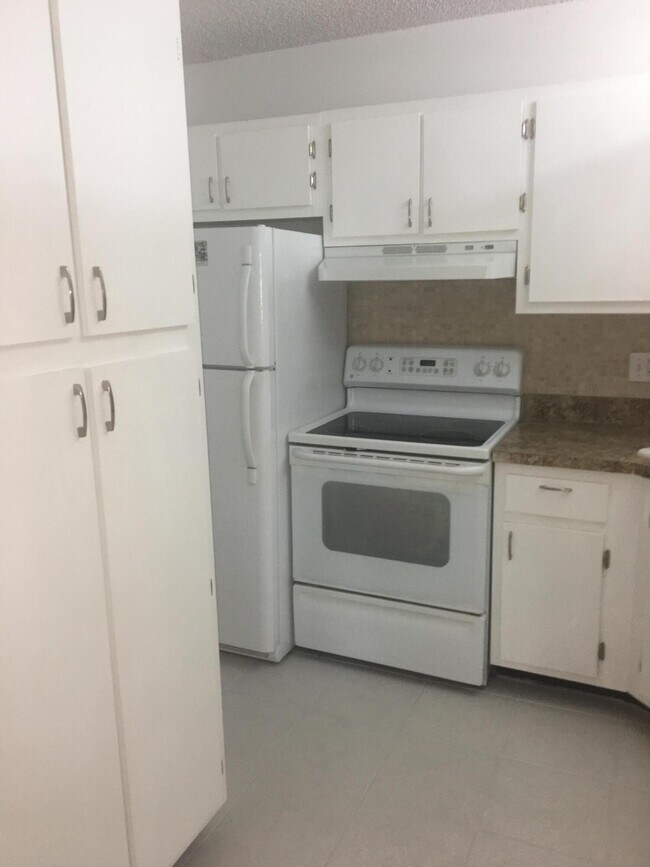 Foto del edificio - 1007 Green Pine Blvd