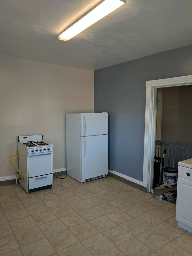 Photo - 3329 Ward St Apartment