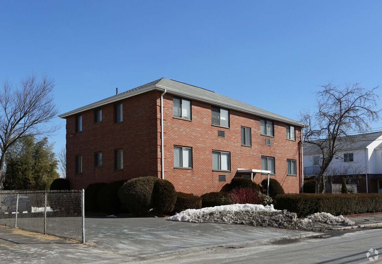 Primary Photo - 95 Waltham St