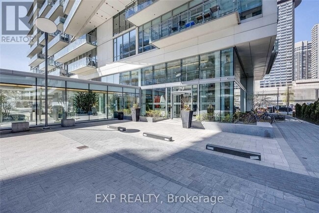 Building Photo - 29 Queens Quay E