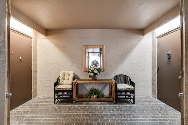 Foto del edificio - 4770  Fountains Drive 407 Lake Worth Fl 33467