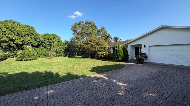 Foto del edificio - 11030 SW 42nd Ct