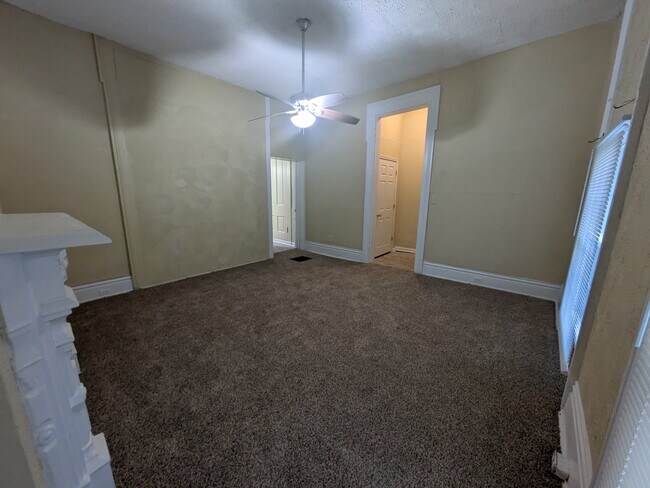 Foto del edificio - 2319 W Muhammad Ali Blvd