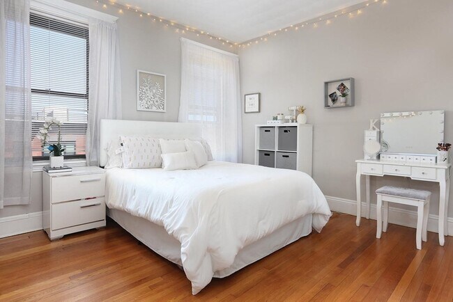 Foto del edificio - 30 Claflin Rd