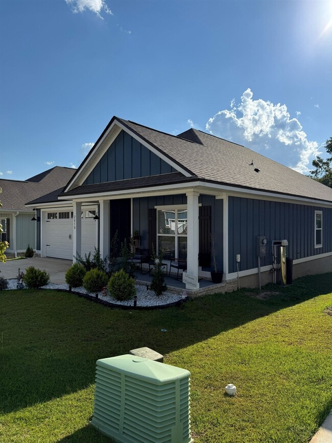 Building Photo - 2058 Hansel Hl Dr