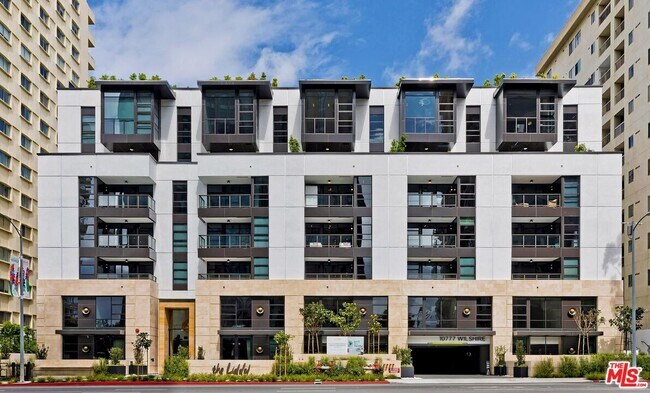 Building Photo - 10777 Wilshire Blvd
