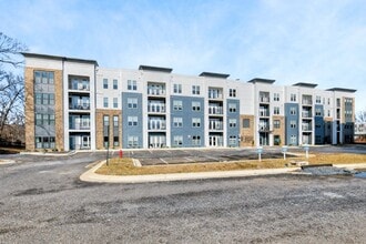 Building Photo - 76 Old Mill Bottom Rd N