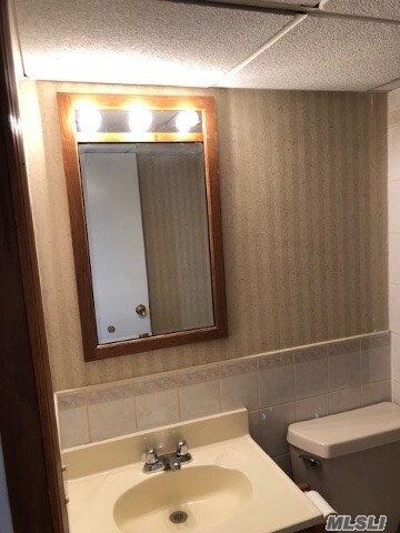 Foto del edificio - 53 Grassy Pond Dr