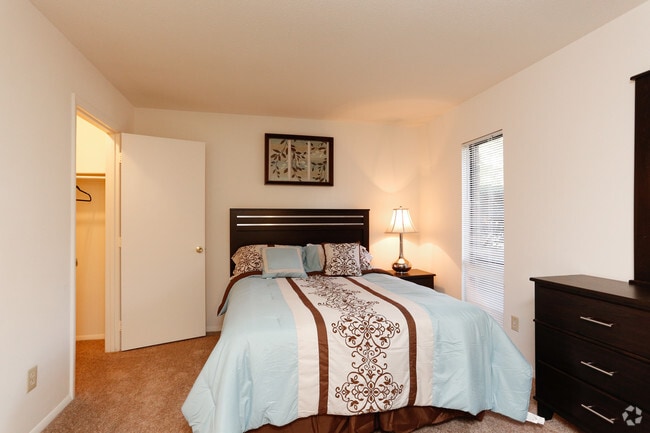 Interior Photo - Berkshire Place