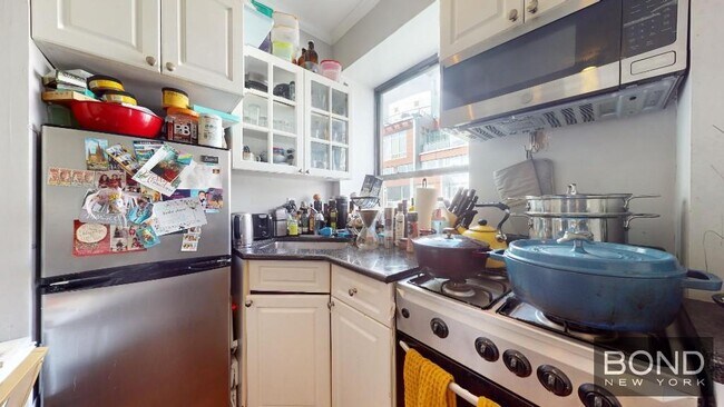 Foto del edificio - 432 E 13th St