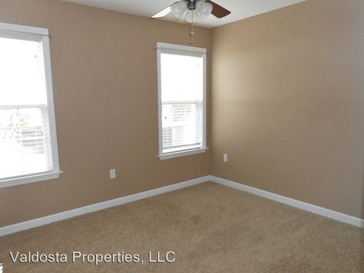 Building Photo - 4254 Shelby Ln