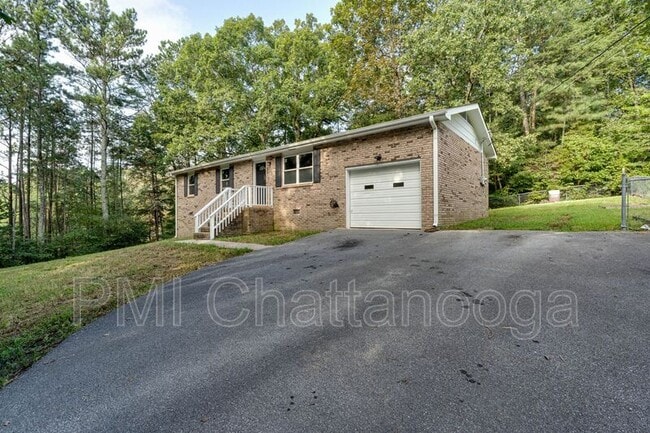 Foto del edificio - 876 Childress Hollow Rd