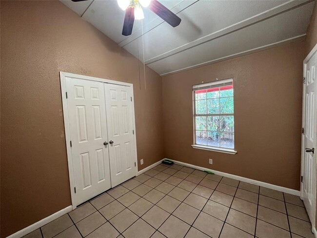 Building Photo - 2201 S Church St