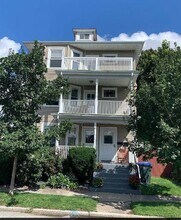 Building Photo - 221 Cole Ave