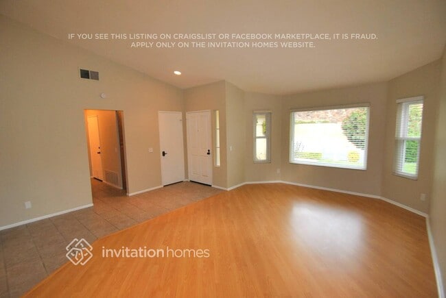 Building Photo - 744 Morita Dr