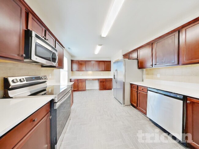 Building Photo - 295 New Castle Ln