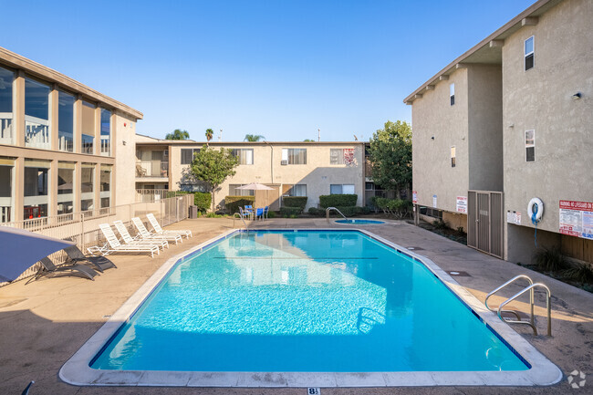 Mountainview Venture Apartments - 1375 W San Bernardino Rd Covina, CA ...