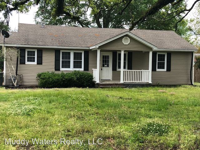 Foto principal - 3 br, 2 bath House - 1508 Maple St