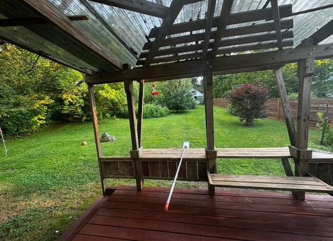 Backyard with storage space - 47 E Gilson Ave