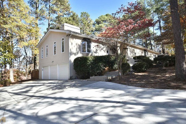 Building Photo - 11095 Parsons Rd