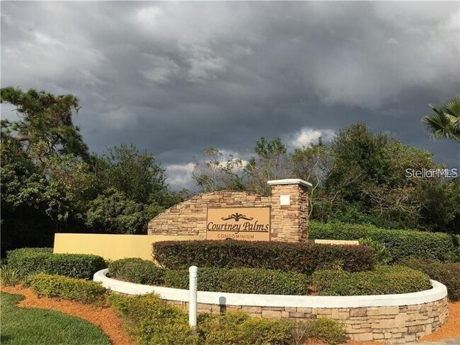 Building Photo - 10209 Courtney Palms Blvd