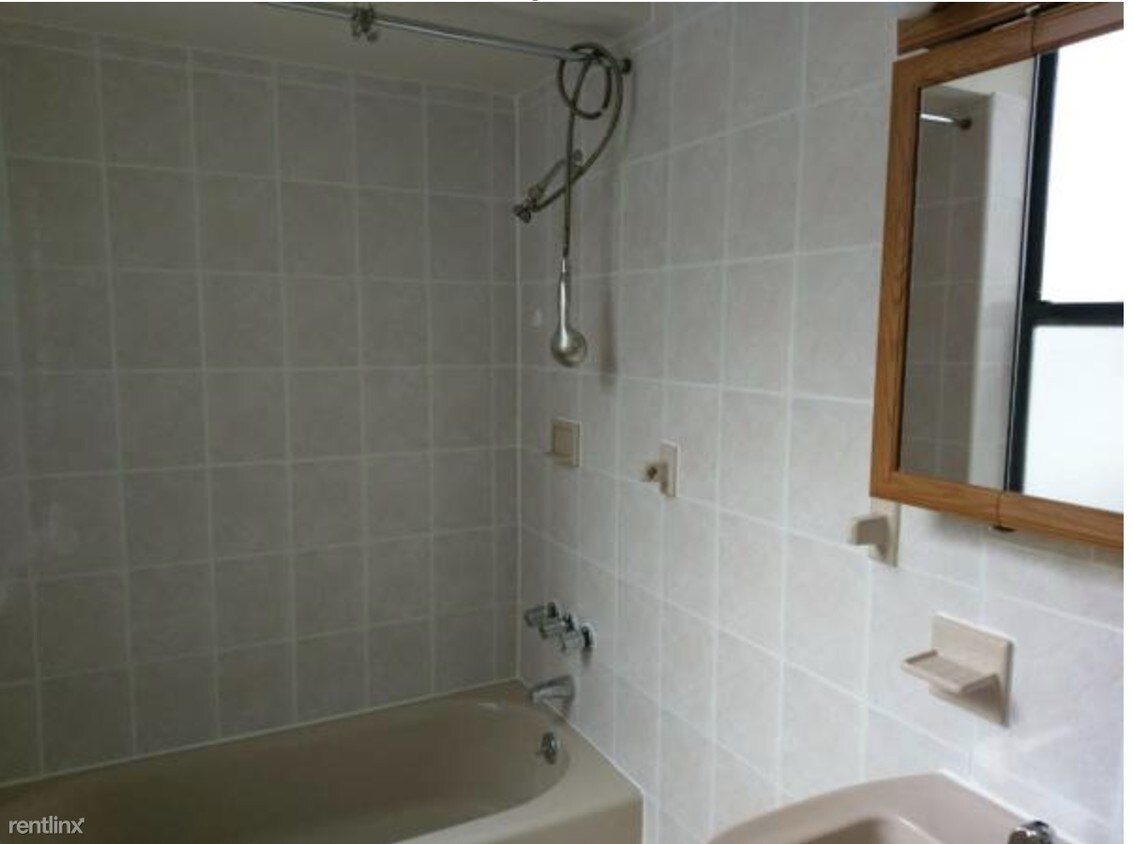 Building Photo - 7025 3rd Ave