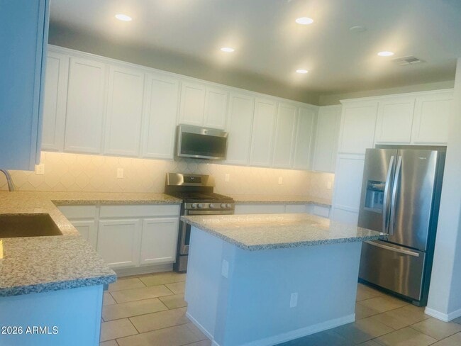 Foto del edificio - 14222 West Honeysuckle Dr