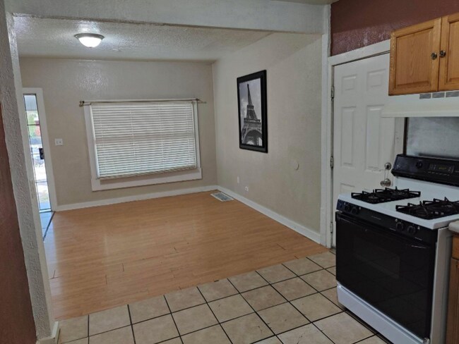 Foto del edificio - 2816 Adams Ave