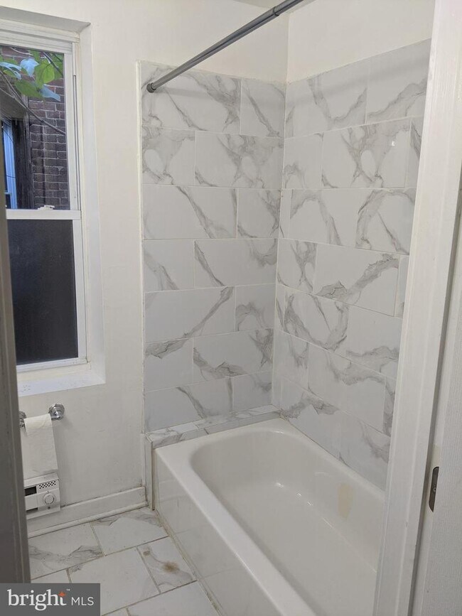 Foto del edificio - 1261 N 23rd St