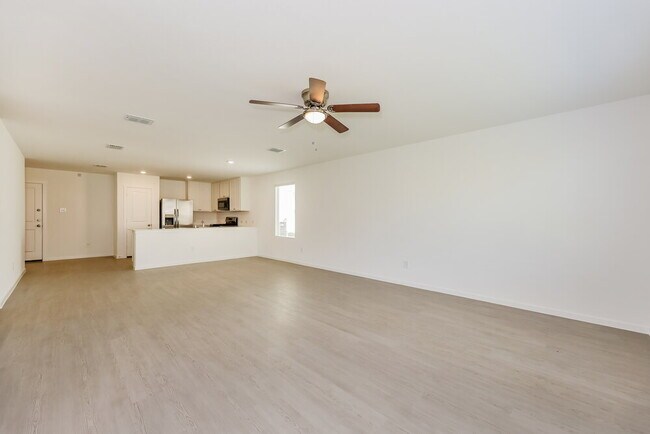 Foto del edificio - 2205 La Vis Ln