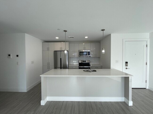 Foto del edificio - 42 N Beacon St