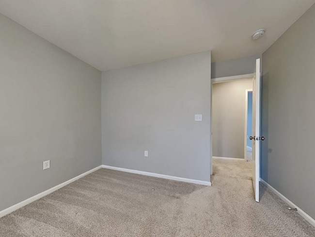 Building Photo - 341 Hunslet Cir