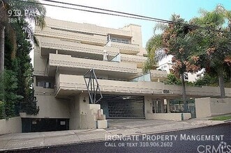 Building Photo - 939 Palm Ave