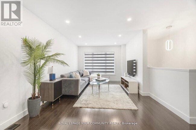 Building Photo - 3020-3020 Cedarglen Gate