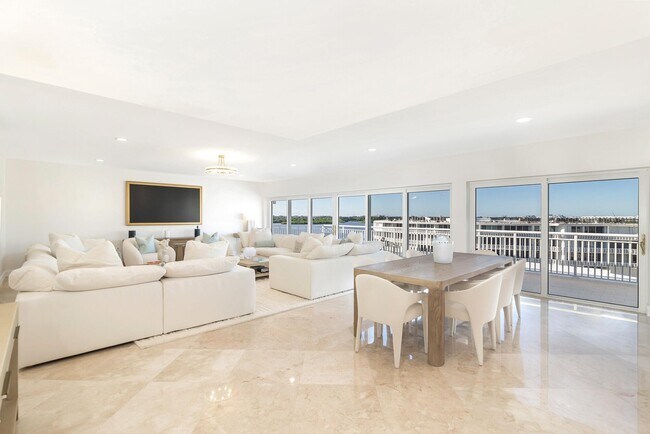 Foto del edificio - 2773 S Ocean Blvd