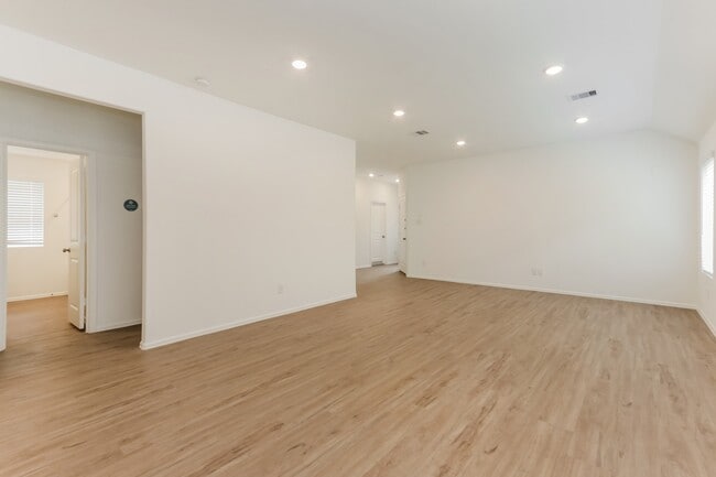 Foto del edificio - 1731 Sahara Dr