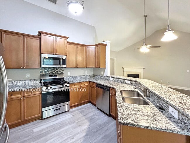 Building Photo - 215 Bridgemill Dr